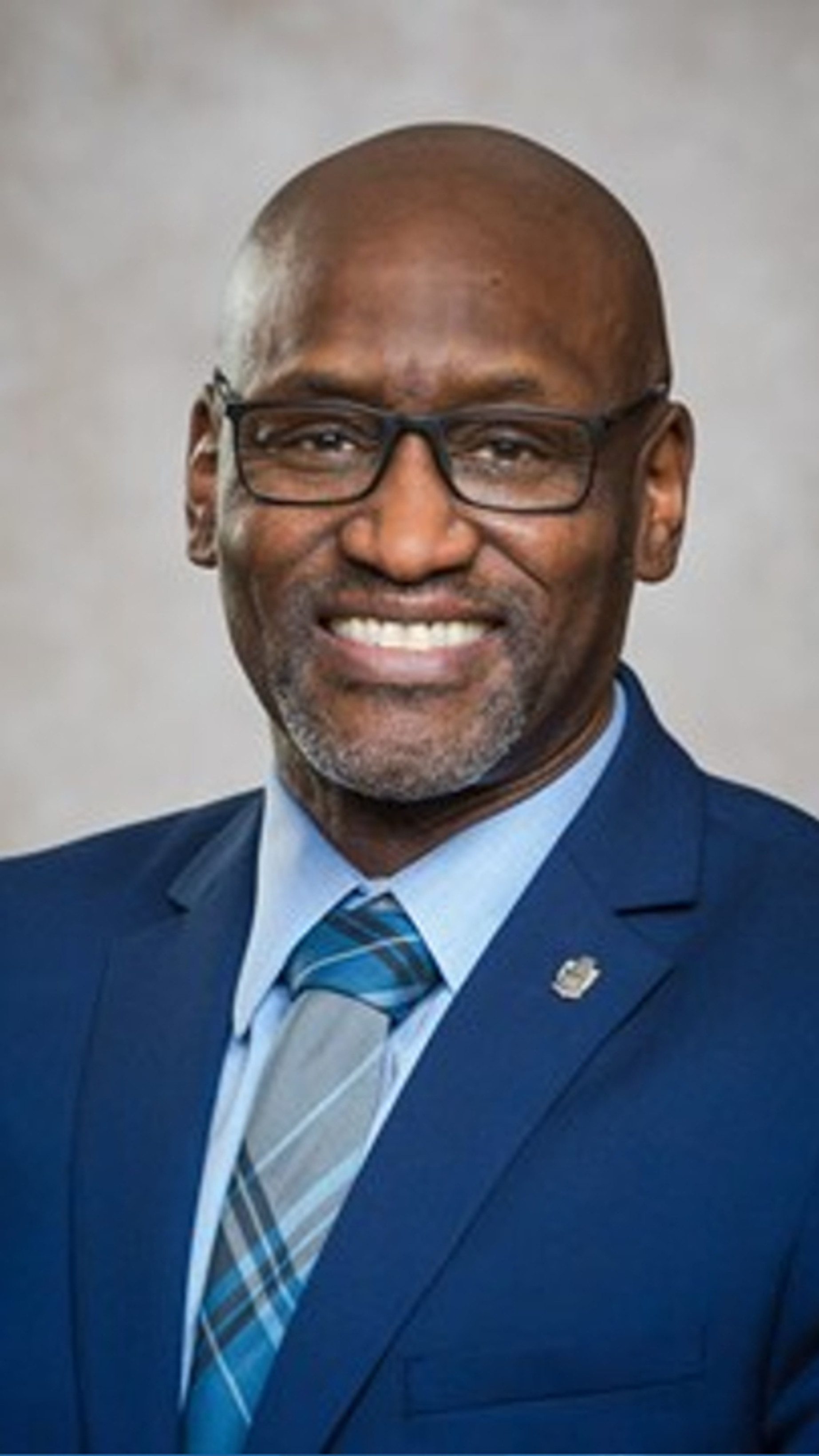 Charles Robinson- Chancellor at UofA in The Zone 8-8-25